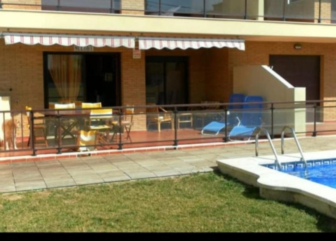 Apartamento Con Terraza Y Acceso Directo A La Piscina Y A 50 M De La Playa Miami Playa Rom bilde